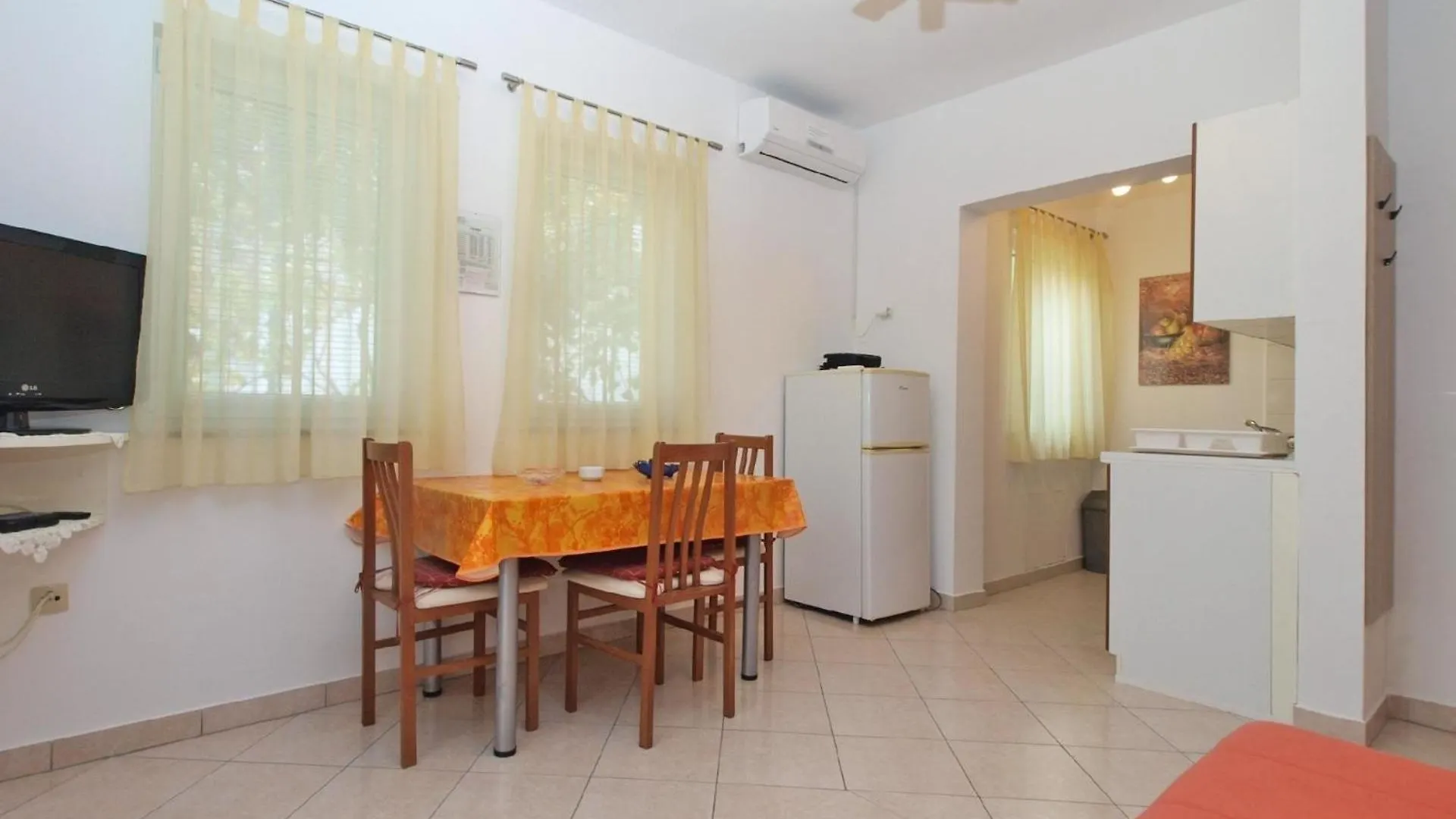 Ferienwohnung Fuer 3 Personen Ca 40 Qm In Fazana, Istrien Istrische Riviera 0*, Fazana